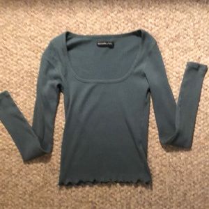 Abercrombie & Fitch green top. Size extra small.